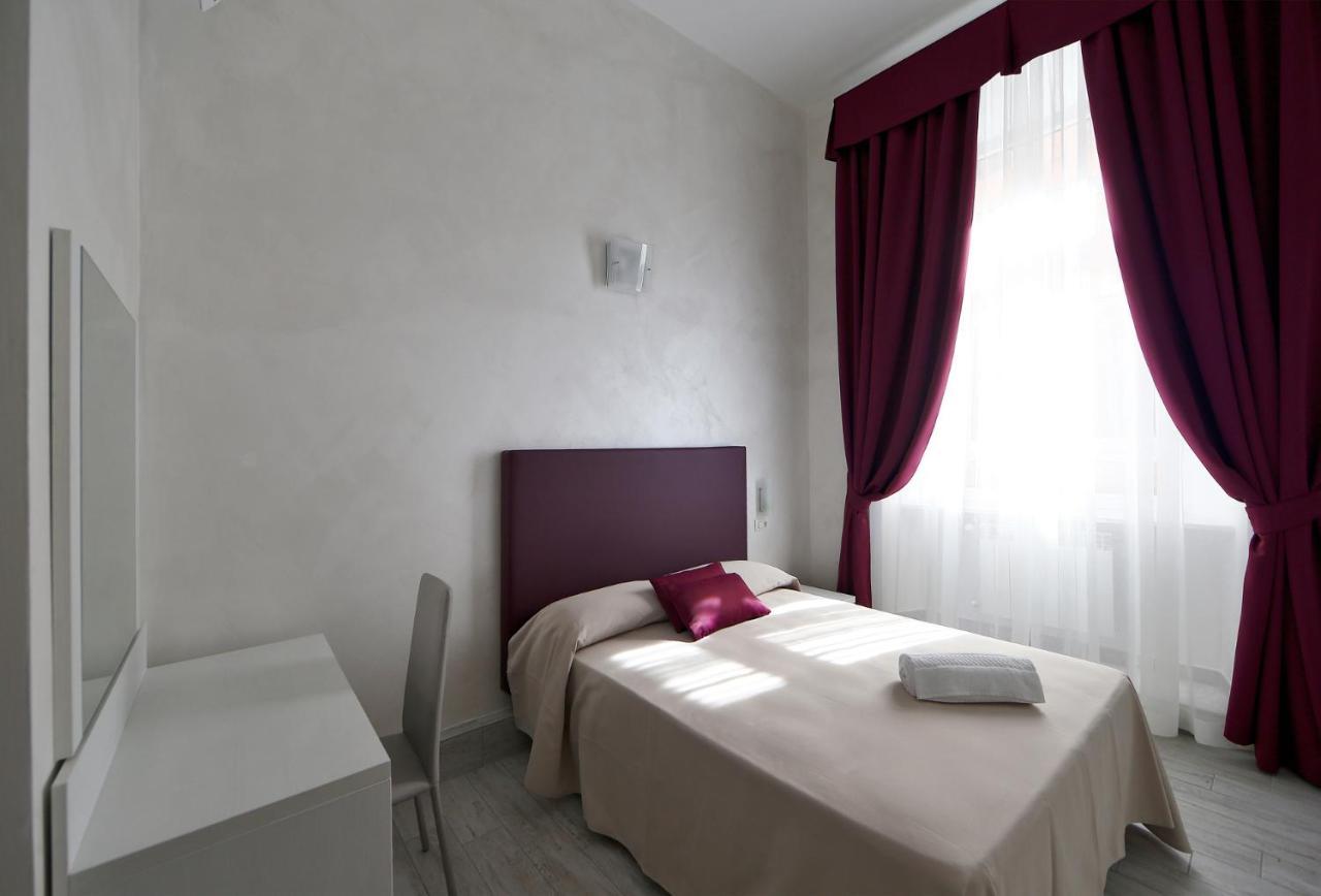Camera Singola con Bagno Privato